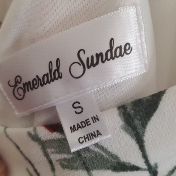 Dress - Picture 3 of 4